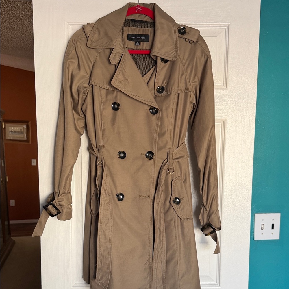 Jones New York Tan Double-Breasted Trench Coat